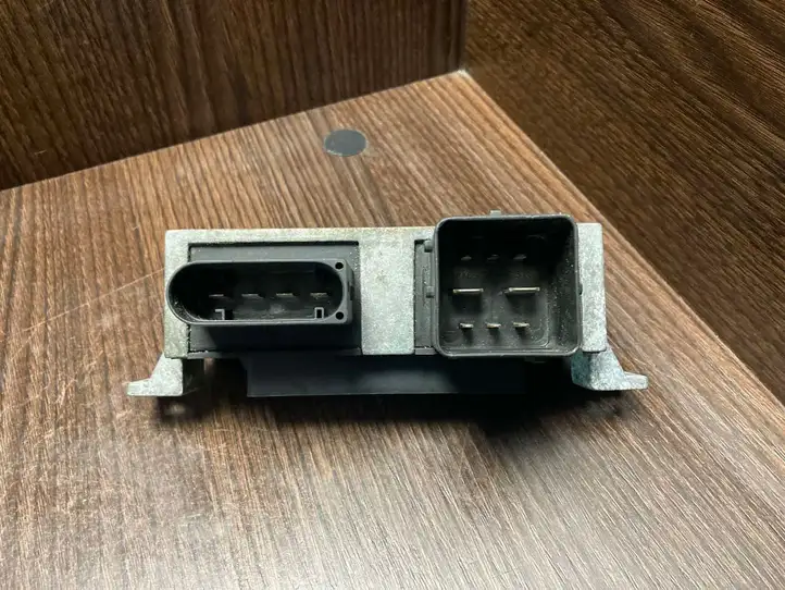 Nissan Primera (2001 - 2008) 8200558438 Реле накала свечей — фото 6