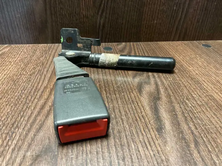 Opel Vectra (2002 - 2005)  24469074N Задний ремень безопасности