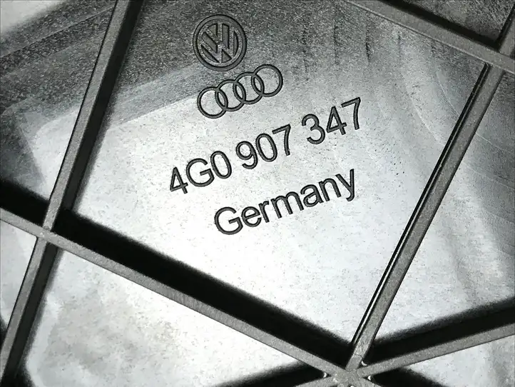 Audi A7 S7 4G (2010 - 2014) 4G0907347 Прочие детали салона — фото 3