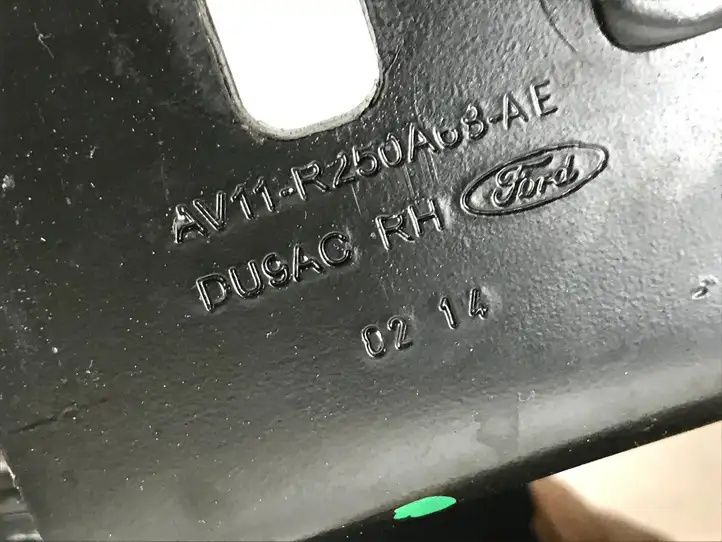 Ford B-MAX (2012 - 2018) AV11R250A68AE Верхняя направляющая раздвижной двери — фото 4