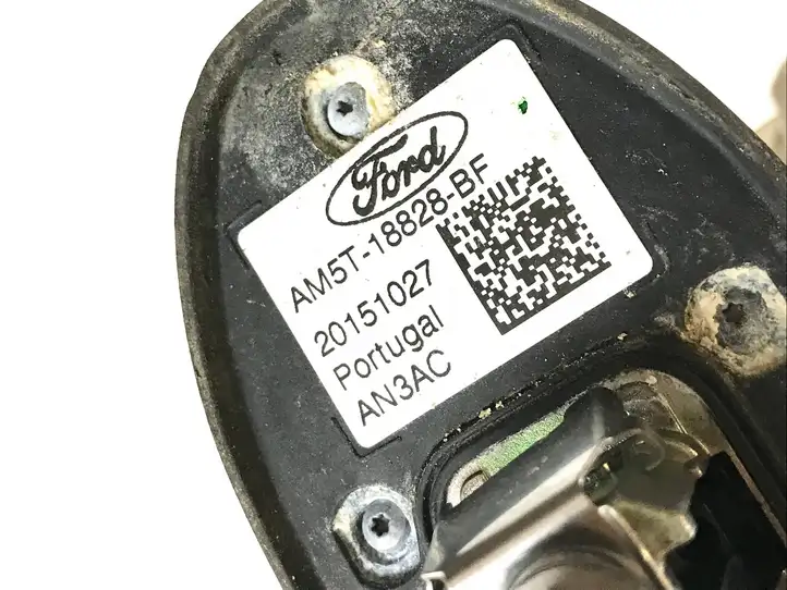 Ford Focus (2015 - 2019) AM5T18828BF GPS антенна — фото 3