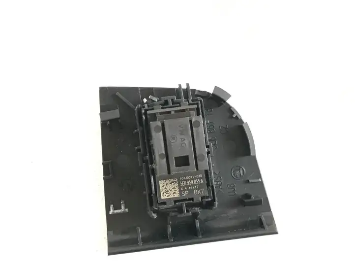 Skoda Octavia Mk3 (5E) (2013 - 2019) 5E0959855A Кнопка стеклоподъемников — фото 2