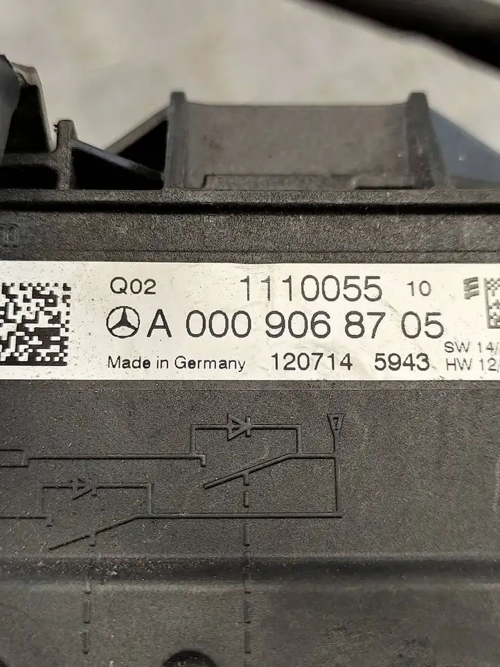 Mercedes-Benz C W205 (2014 - 2021) A0009068705 Минусовой провод аккумулятора — фото 5