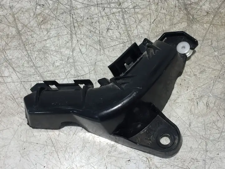 Toyota Yaris (2014 - 2019) 521550D220 Кронштейн заднего бампера — фото 1