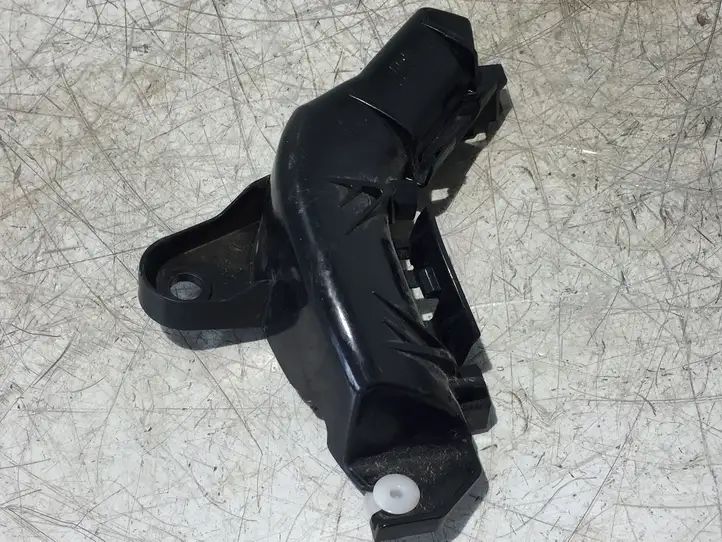 Toyota Yaris (2014 - 2019) 521550D220 Кронштейн заднего бампера — фото 4