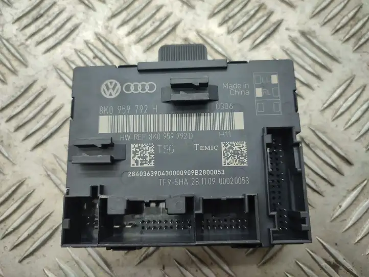 Audi A5 8T 8F (2007 - 2011) 8K0959792H Блок управления дверью — фото 2