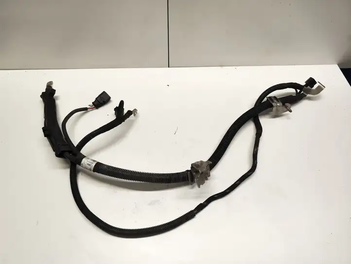 Audi A4 S4 B9 (2015 - 2019) 8W0971228AT Плюсовой провод аккумулятора — фото 2