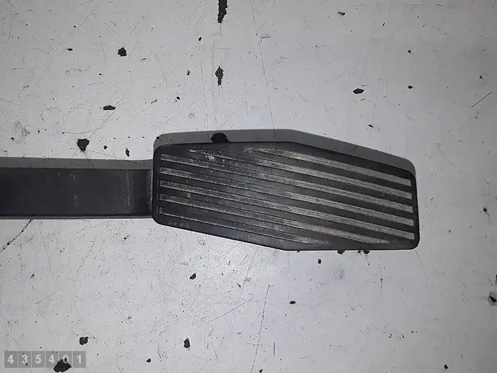 Opel Corsa C (2003 - 2006) 9129423 Педаль акселератора — фото 3