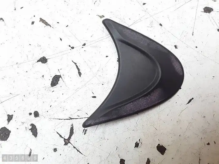 Toyota Aygo AB40 (2014 - 2018) 627913R Накладка стекла задней двери — фото 2