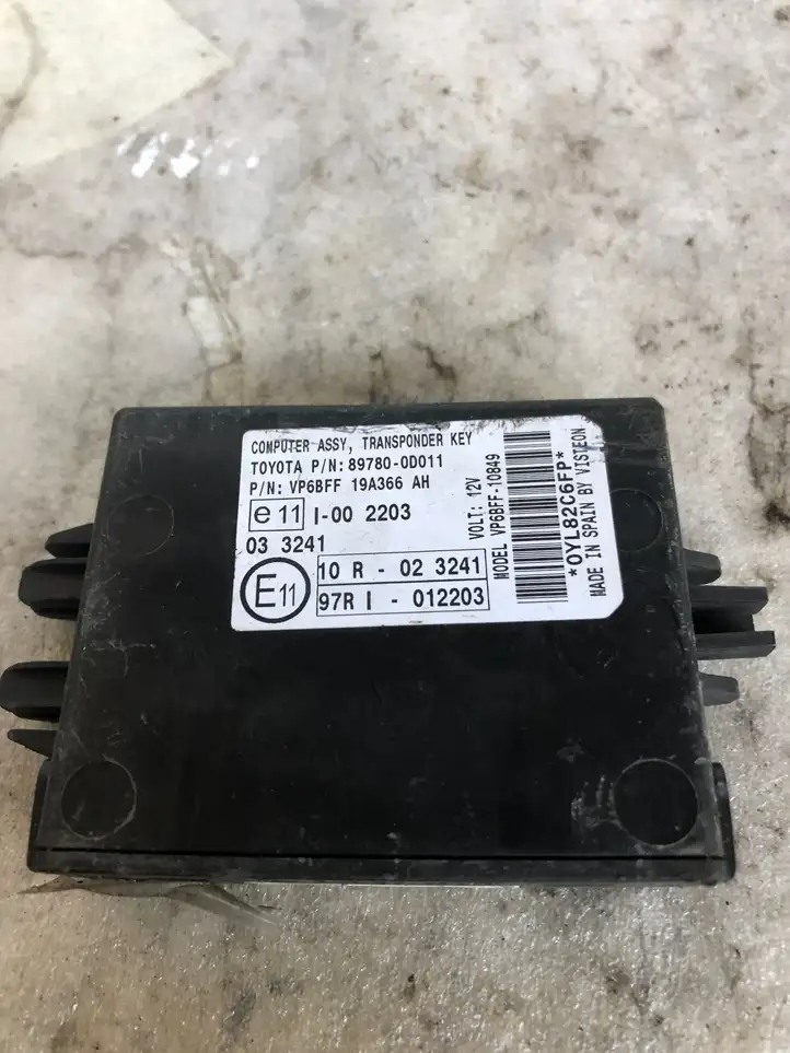 Toyota Yaris (2009 - 2012) 897800d011 Блок бесключевого доступа — фото 2