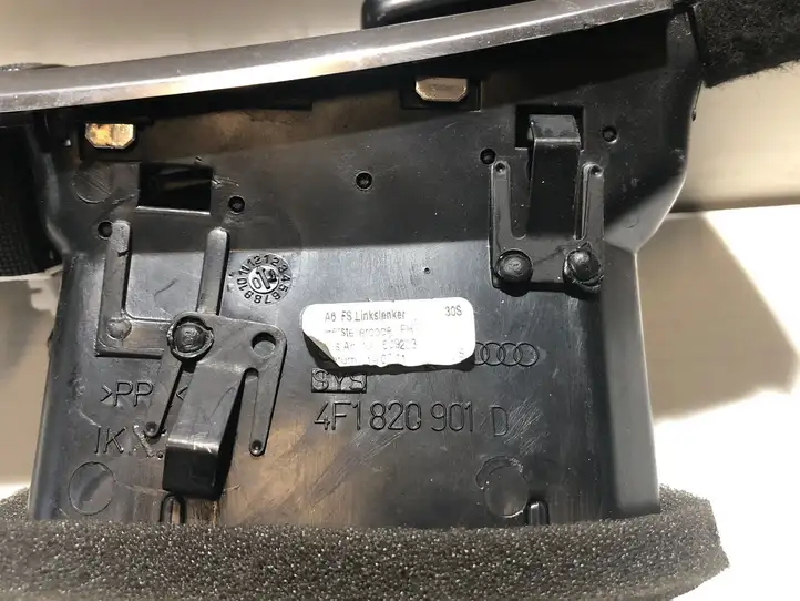 Audi A6 S6 C6 4F (2008 - 2011) 4F1820901D Боковой воздушный дефлектор — фото 3