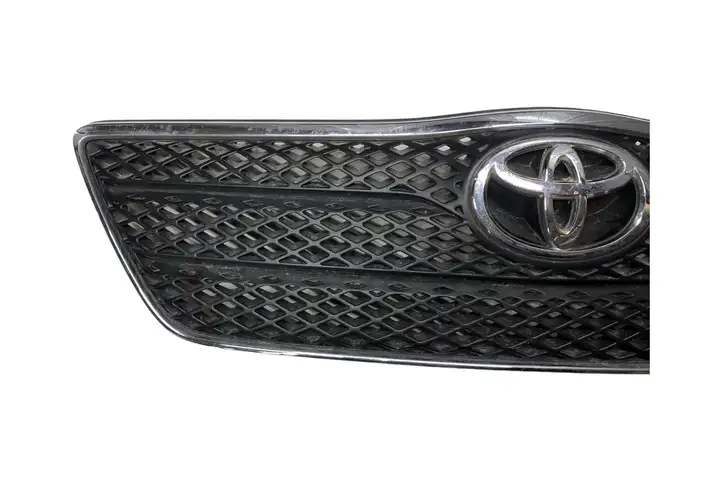 Toyota Corolla E120 E130 (2004 - 2007) 5311402010 Передняя решетка — фото 3