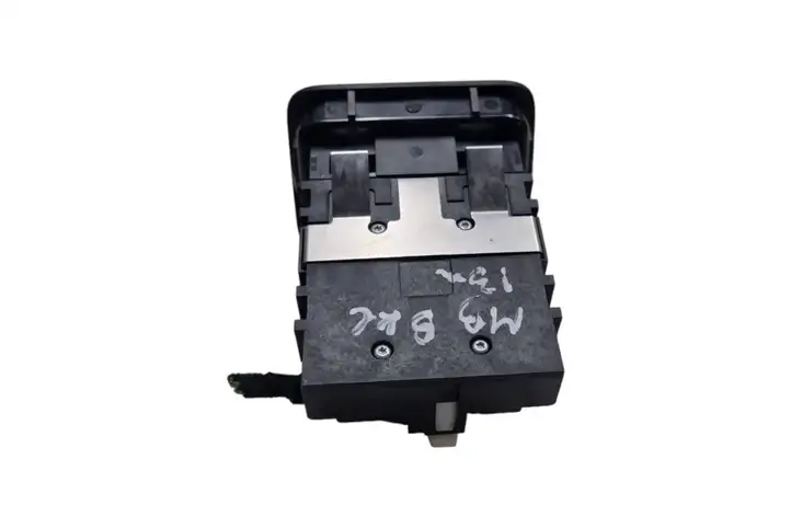 Mercedes-Benz B-class W246 (2011 - 2014) A2469050451 Кнопка ручного тормоза — фото 4
