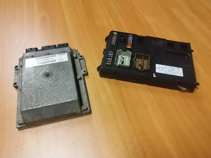Ford Transit (2006 - 2013) 6C1T14A073BG Прочие блоки управления — фото 1