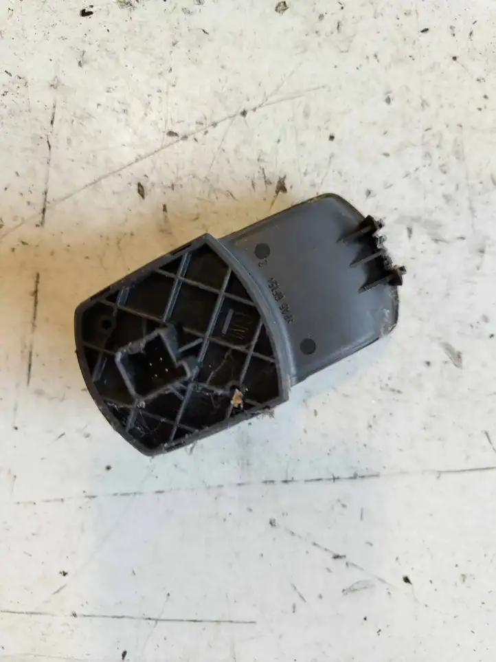 Opel Corsa D (2006 - 2010) 13206806RT Кнопка стеклоподъемников — фото 2