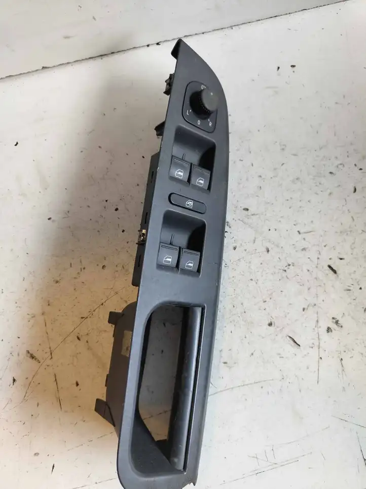 Volkswagen Golf V (2003 - 2009) 1K4868049 Блок кнопок стеклоподъемников — фото 2