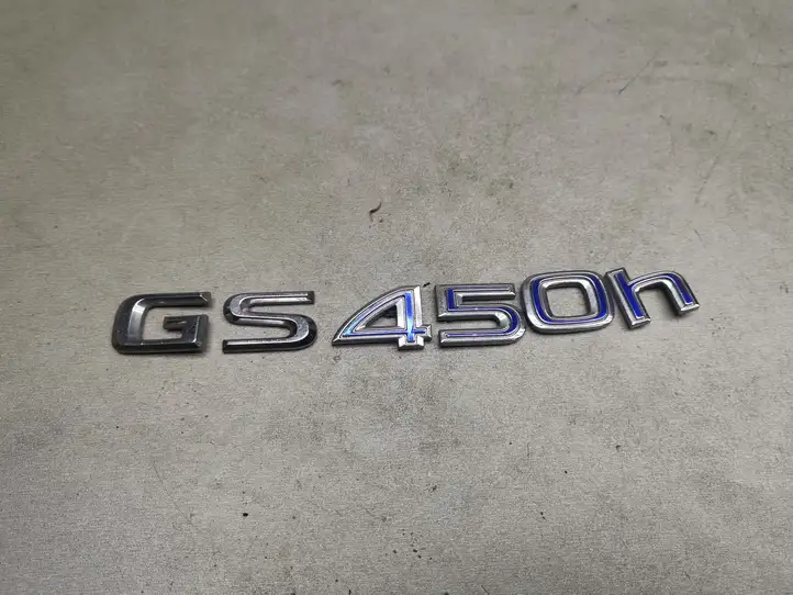 Lexus GS 300 350 430 450h (2004 - 2007) Эмблема производителя — фото 1