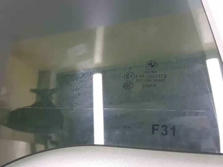 BMW 3 F30 F35 F31 (2012 - 2018) 43R000178 Стекло задней двери — фото 3