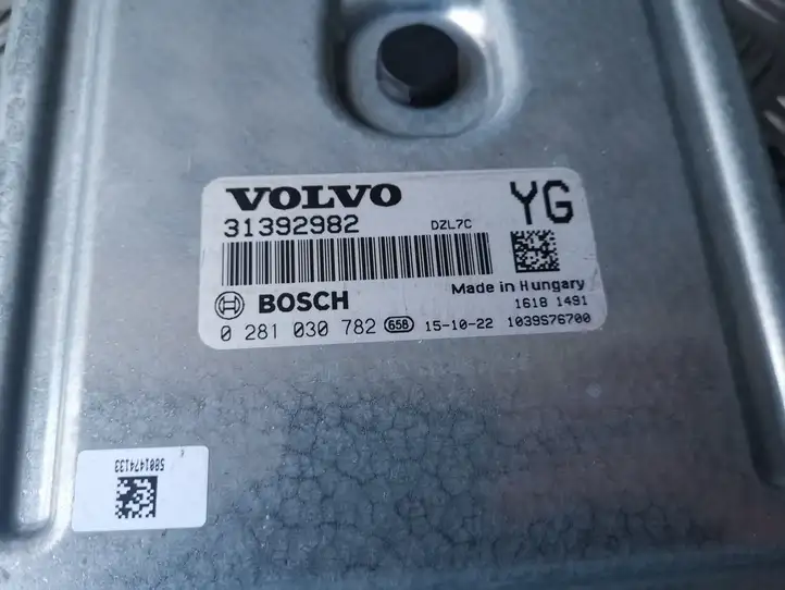 Volvo XC60 (2013 - 2017) 31392982 Блок управления двигателем (ЭБУ) — фото 2