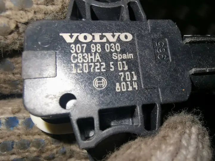 Volvo XC60 (2013 - 2017) 30798030 Датчик удара SRS — фото 3