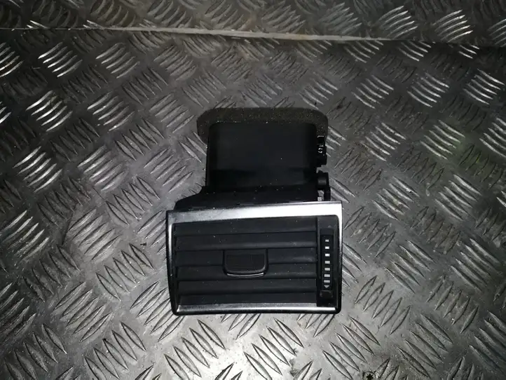 Audi A8 S8 D3 4E (2005 - 2007) 4E0820901 Боковой воздушный дефлектор — фото 1