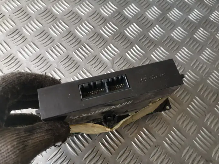 Mitsubishi Outlander (2001 - 2007) MR979971HA Блок управления климат-контролем — фото 4