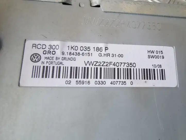 Volkswagen PASSAT B6 (2005 - 2010) 1K0035186P Магнитола / мультимедийная система — фото 5