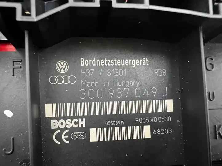 Volkswagen PASSAT B6 (2005 - 2010) 3C0937049J Модуль комфорта — фото 4