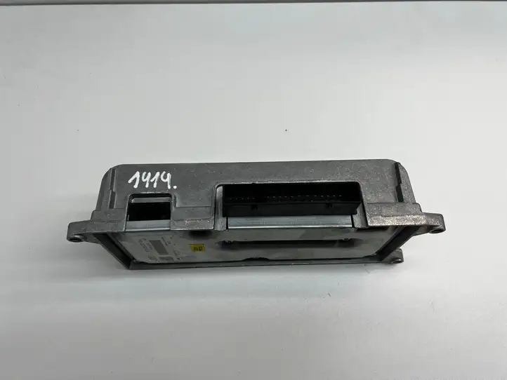 Audi A4 S4 B8 8K (2007 - 2011) 8T0035223E Усилитель звука — фото 2