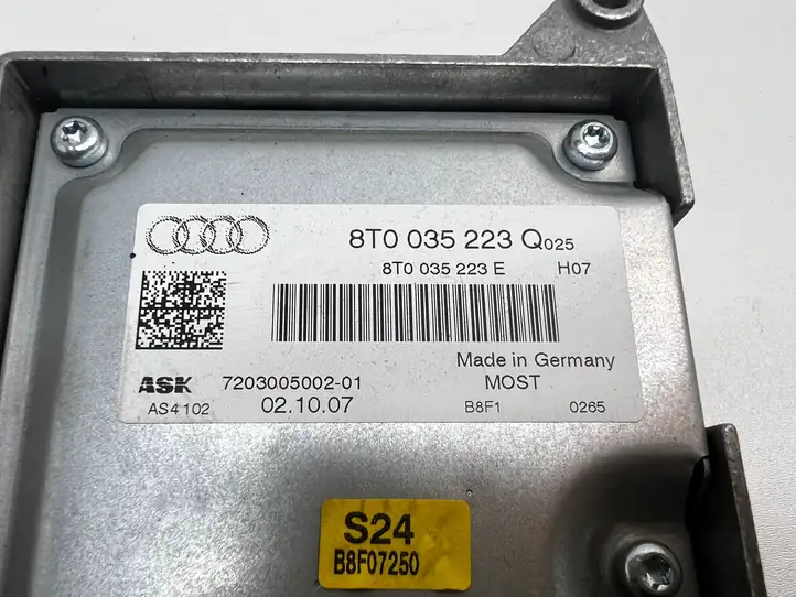 Audi A4 S4 B8 8K (2007 - 2011) 8T0035223E Усилитель звука — фото 4