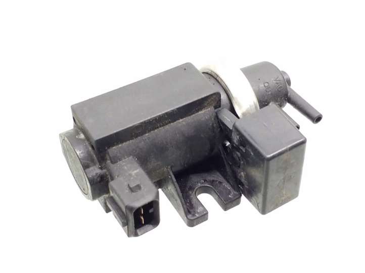 72279600 BMW 5 E39 Solenoidinis vožtuvas