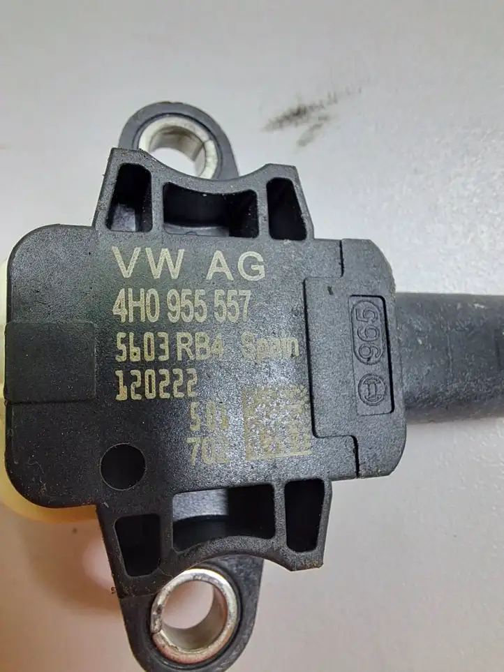 Audi A6 C7 (2011 - 2014) 4H0955557 Датчик удара SRS — фото 3