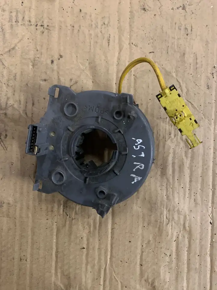 Opel Astra G (1998 - 2004) 90588757 Контактное кольцо SRS — фото 1