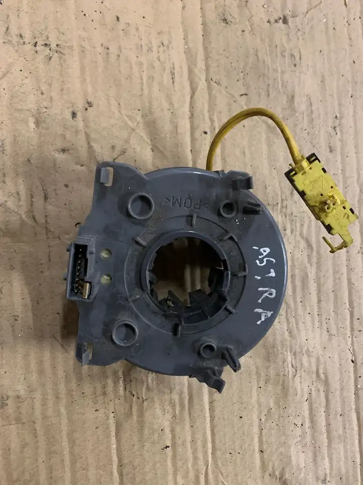 Opel Astra G (1998 - 2004) 90588757 Контактное кольцо SRS — фото 2