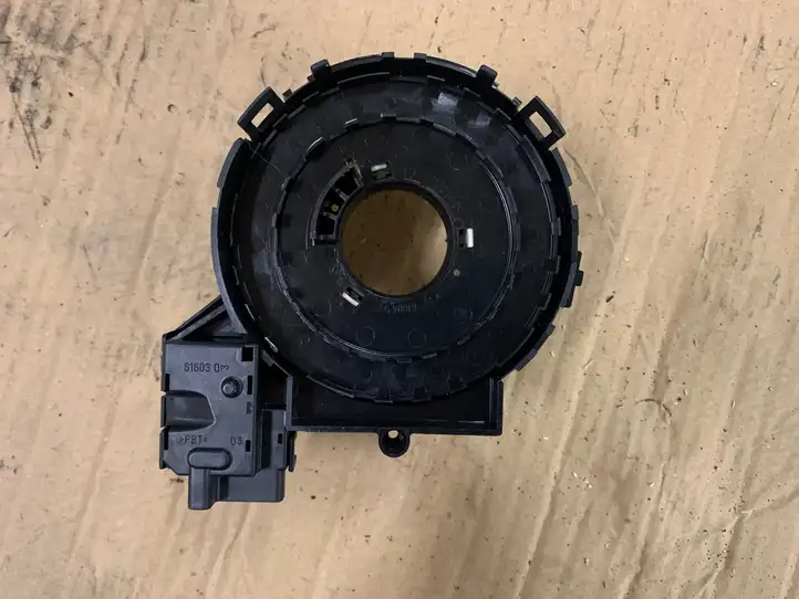 Skoda Octavia Mk2 (1Z) (2004 - 2013) 1K0959653C Контактное кольцо SRS — фото 4