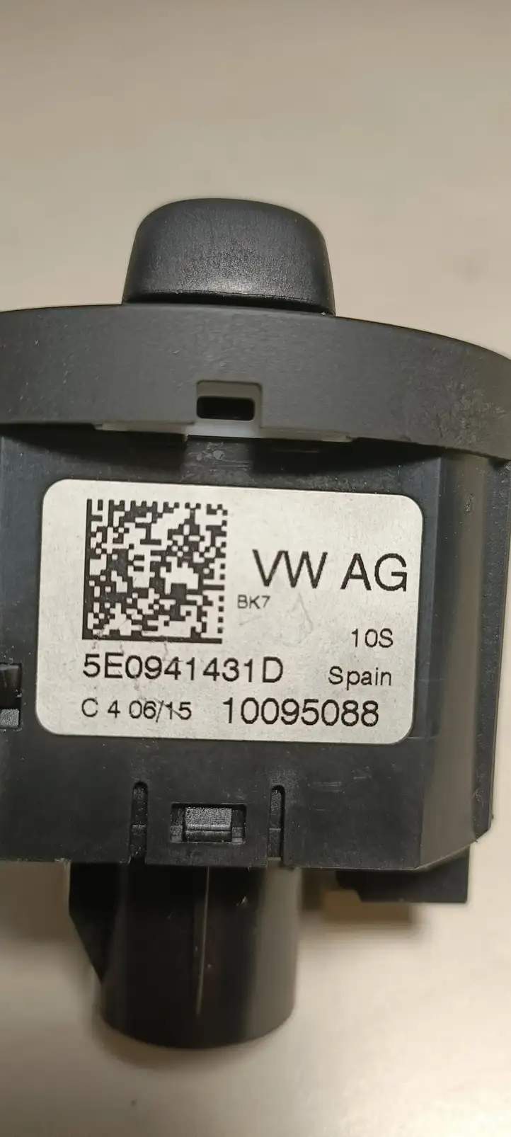 Skoda Octavia Mk3 (5E) (2013 - 2019) 5E0941431D Включатель фонарей — фото 7