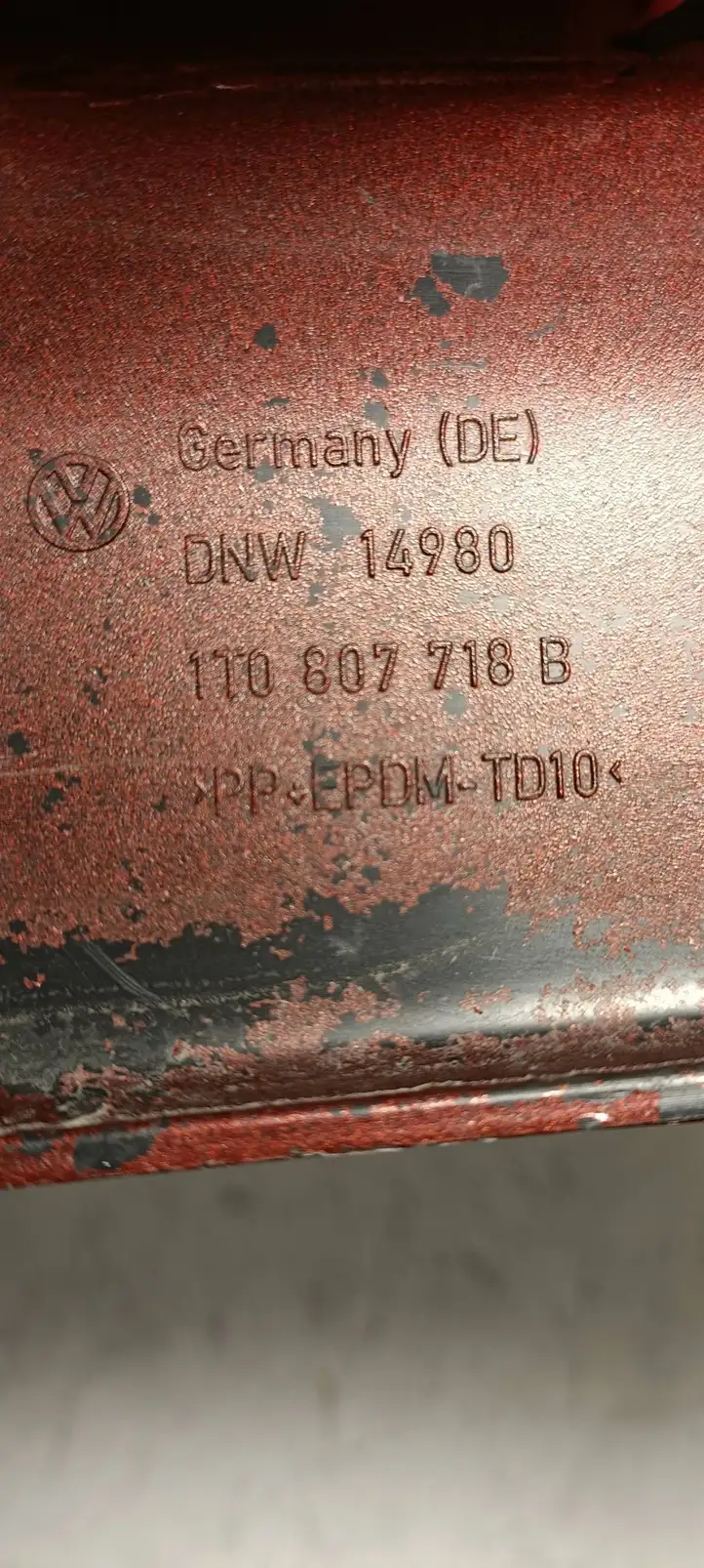Volkswagen Touran I (2003 - 2010) 1T0807718B Молдинг переднего бампера — фото 3