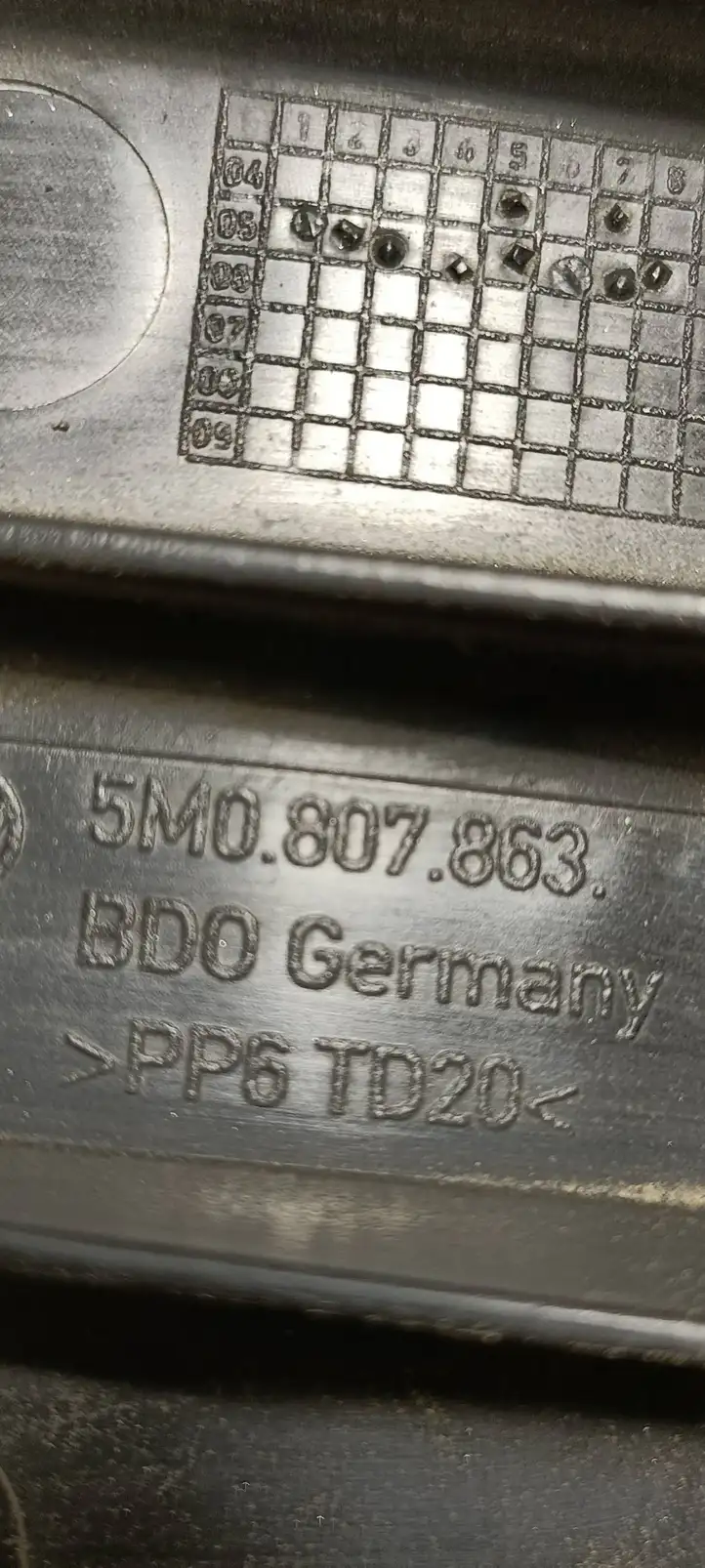 Volkswagen Golf Plus (2004 - 2008) 5M0807863 Кронштейн заднего бампера — фото 4