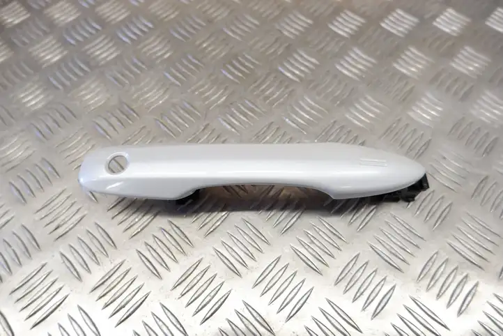 Toyota Yaris XP210 (2020 - ) 69210K0050 Наружная ручка двери — фото 1