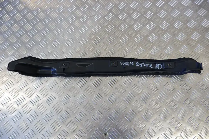 Toyota Yaris XP210 (2020 - ) 53827K0020 Накладка крыла — фото 1