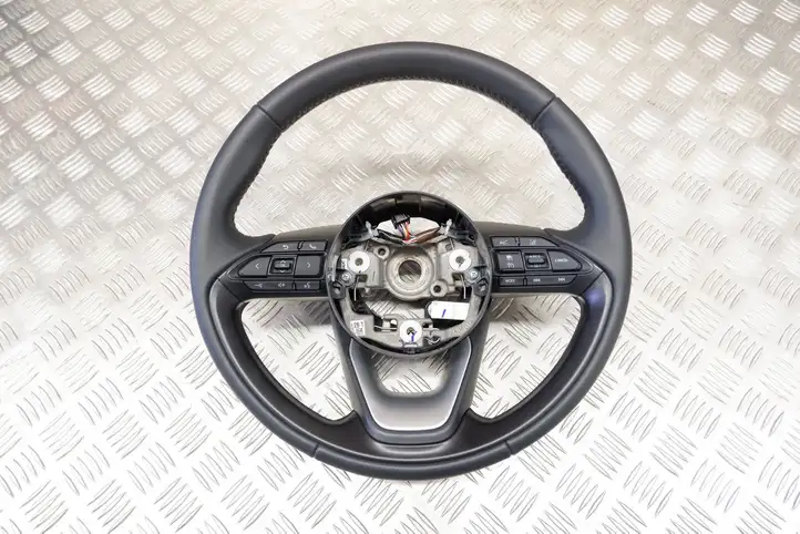 Toyota Yaris XP210 (2020 - ) 45100K0140 Руль — фото 1