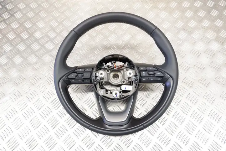 Toyota Yaris XP210 (2020 - ) 45100K0140 Руль — фото 1