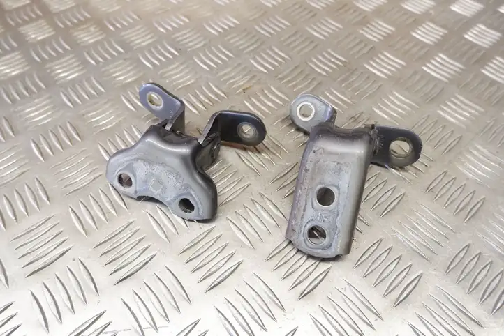 Lexus GS 250 300 350 300h 450h (2015 - 2020) 6871012151 Петли передней двери (комплект) — фото 4