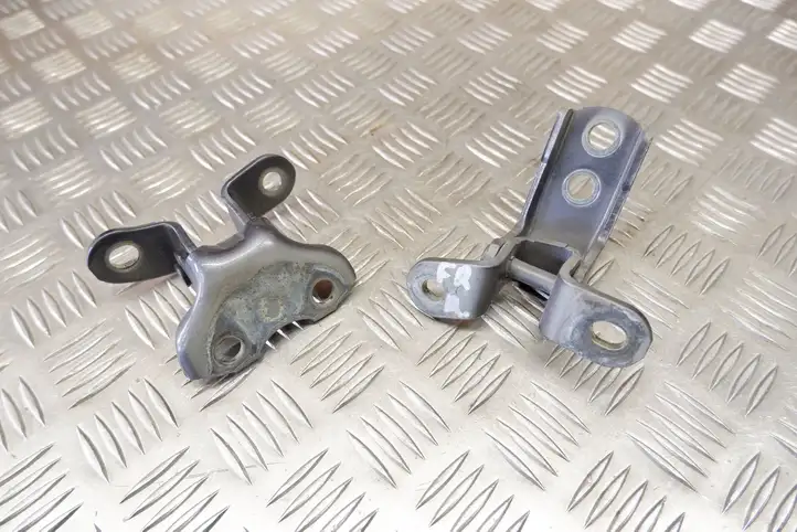 Lexus GS 250 300 350 300h 450h (2015 - 2020) 6871012151 Петли передней двери (комплект) — фото 7