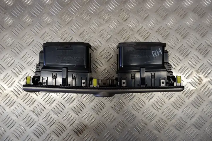 Lexus GS 250 300 350 300h 450h (2015 - 2020) 5566030480 Центральный воздушный дефлектор — фото 3