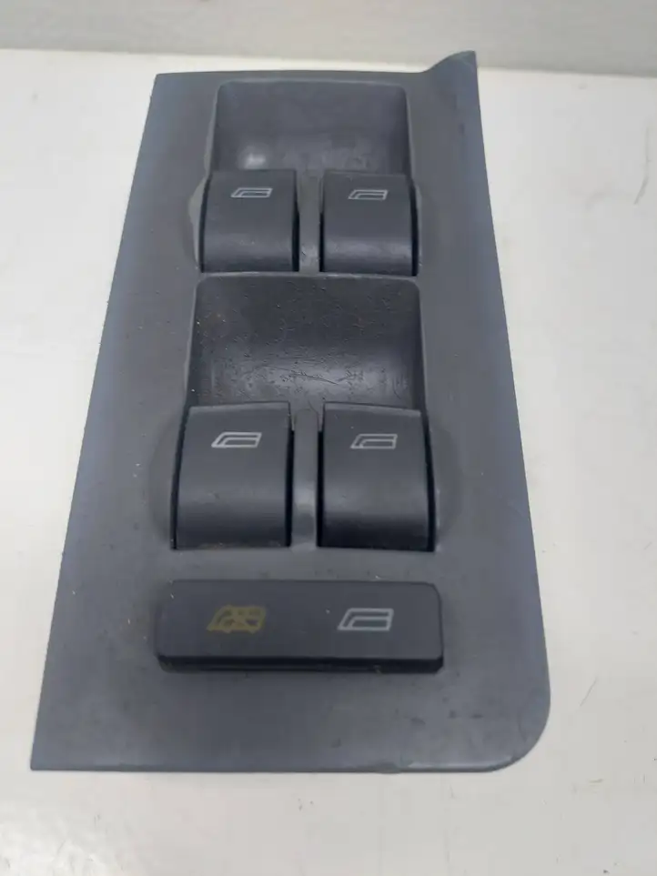 Audi A6 S6 C5 4B (1997 - 2001) 4B0959851 Блок кнопок стеклоподъемников — фото 1