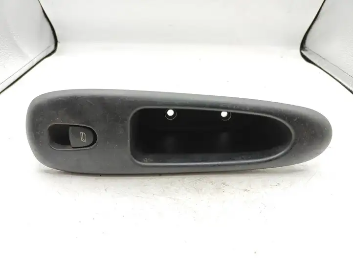 Alfa Romeo 156 (2002 - 2007) 156034426 Блок кнопок стеклоподъемников — фото 1