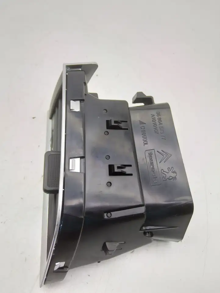 Peugeot 508 (2010 - 2014) 9686557377 Боковой воздушный дефлектор — фото 4