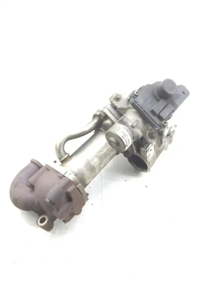 Nissan Qashqai (2006 - 2010) 8200729078 Охладитель клапана EGR — фото 2