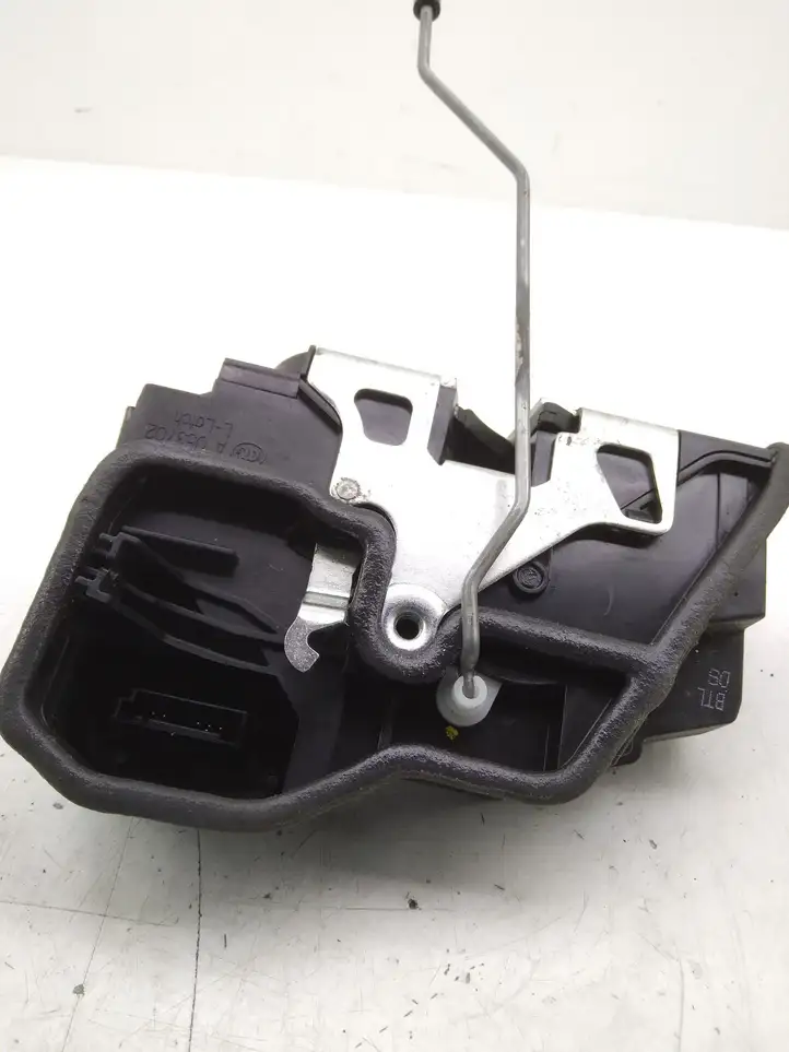 BMW 5 F10 F11 (2009 - 2016) Замок передней двери — фото 3